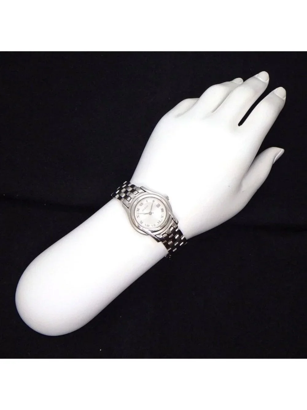 Gucci Watch Class Silver Dial Roman Index Date SS Quartz Analog